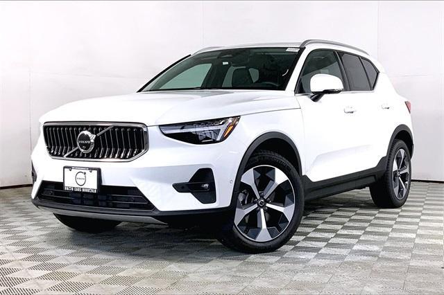 new 2025 Volvo XC40 car, priced at $48,335