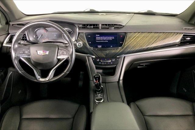 used 2022 Cadillac XT6 car, priced at $32,995