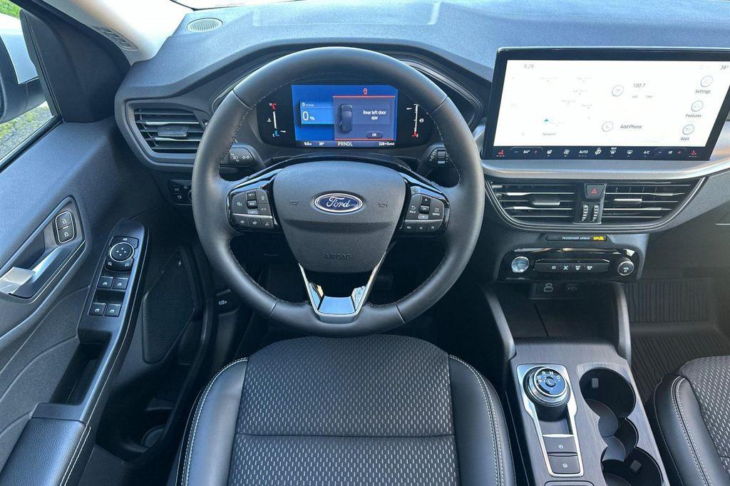 new 2025 Ford Escape PHEV car, priced at $35,995