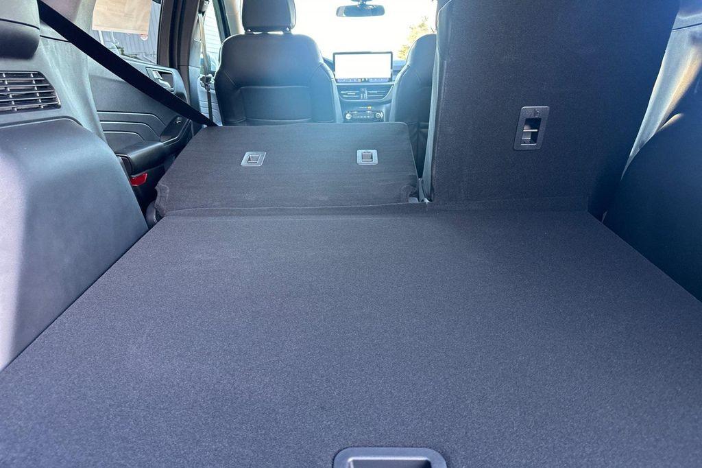 new 2025 Ford Escape PHEV car, priced at $35,995