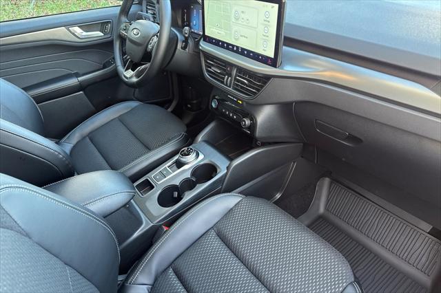 new 2025 Ford Escape car, priced at $38,716