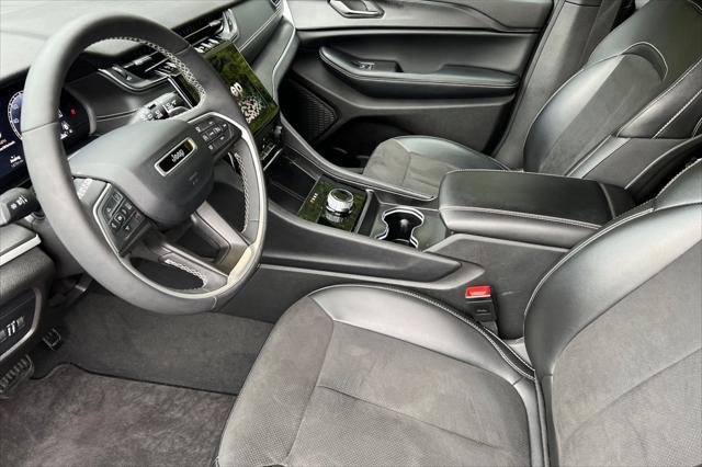 used 2024 Jeep Grand Cherokee car, priced at $33,995