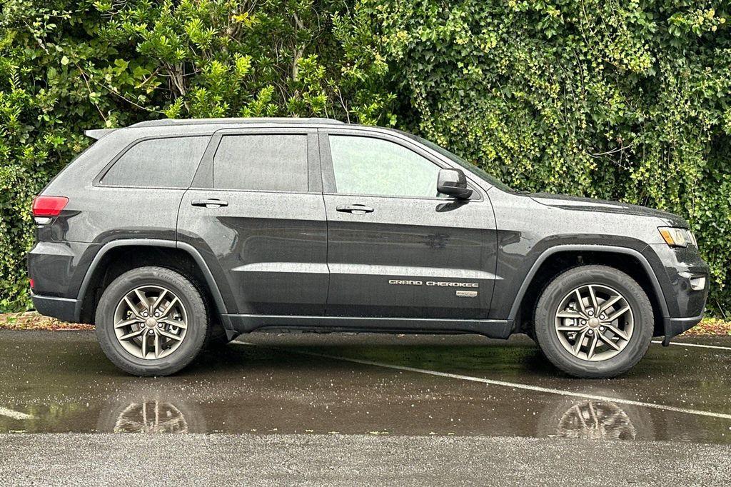 used 2016 Jeep Grand Cherokee car, priced at $14,353
