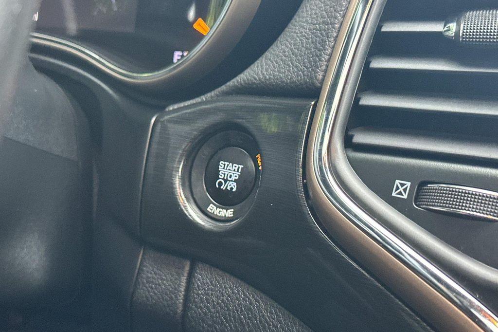 used 2016 Jeep Grand Cherokee car, priced at $14,353