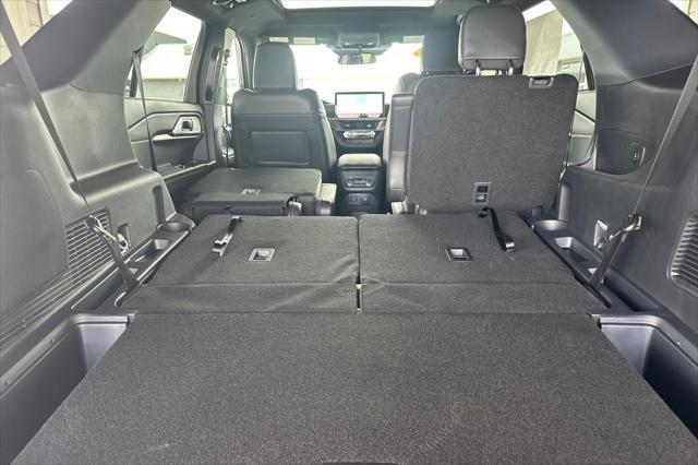 new 2025 Ford Explorer car