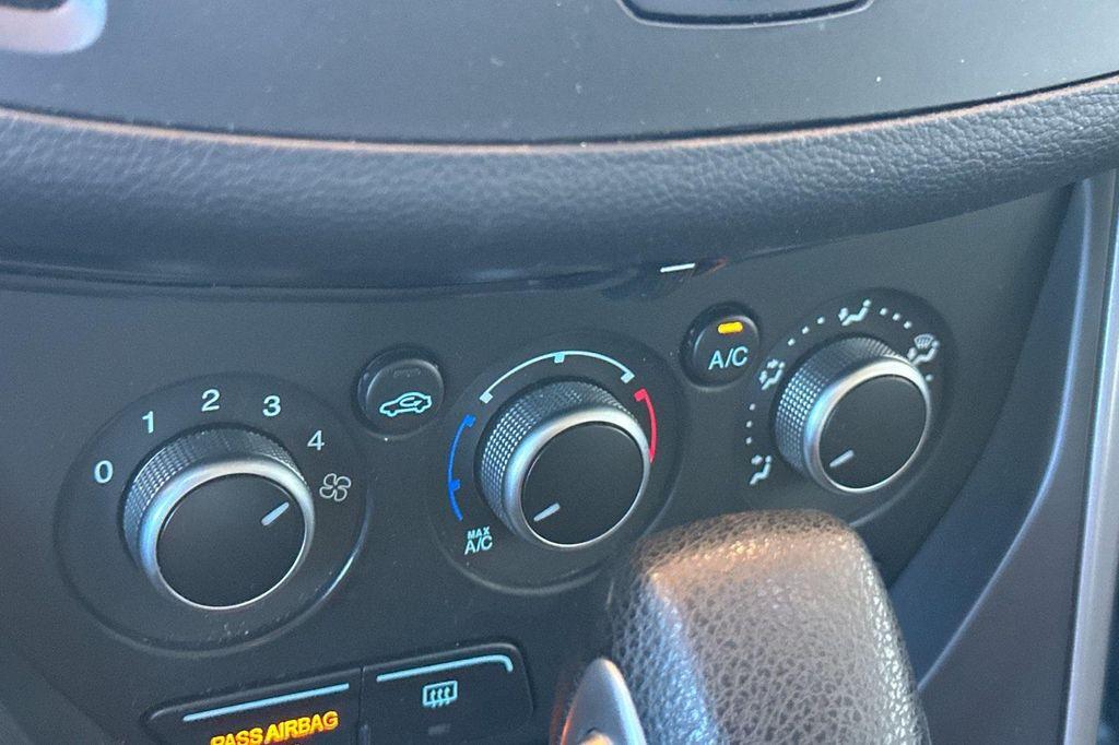 used 2015 Ford Escape car, priced at $5,834