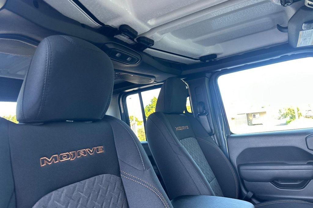 new 2025 Jeep Gladiator car, priced at $52,995