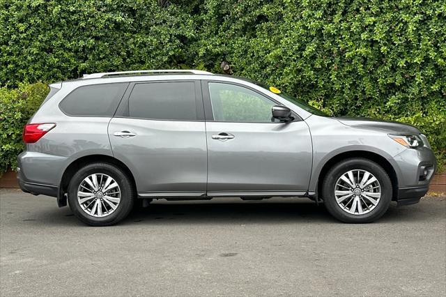 used 2020 Nissan Pathfinder car, priced at $20,995