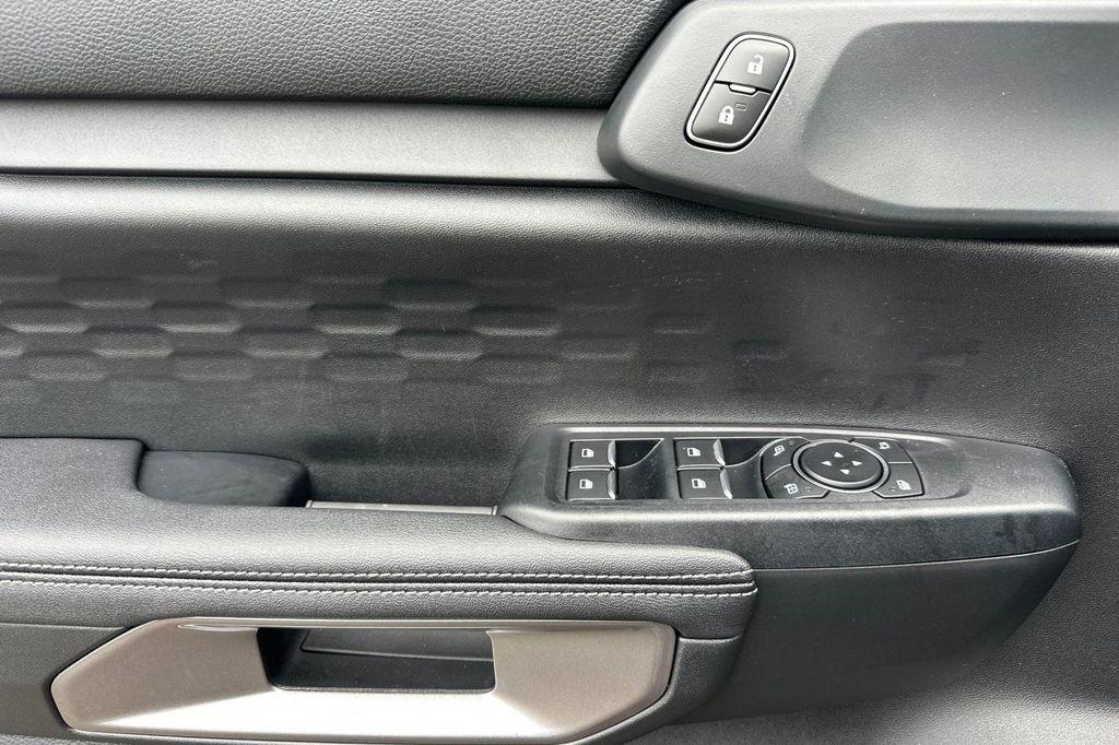 new 2025 Ford Ranger car, priced at $44,370