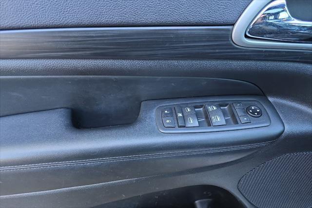 used 2020 Jeep Grand Cherokee car, priced at $23,995