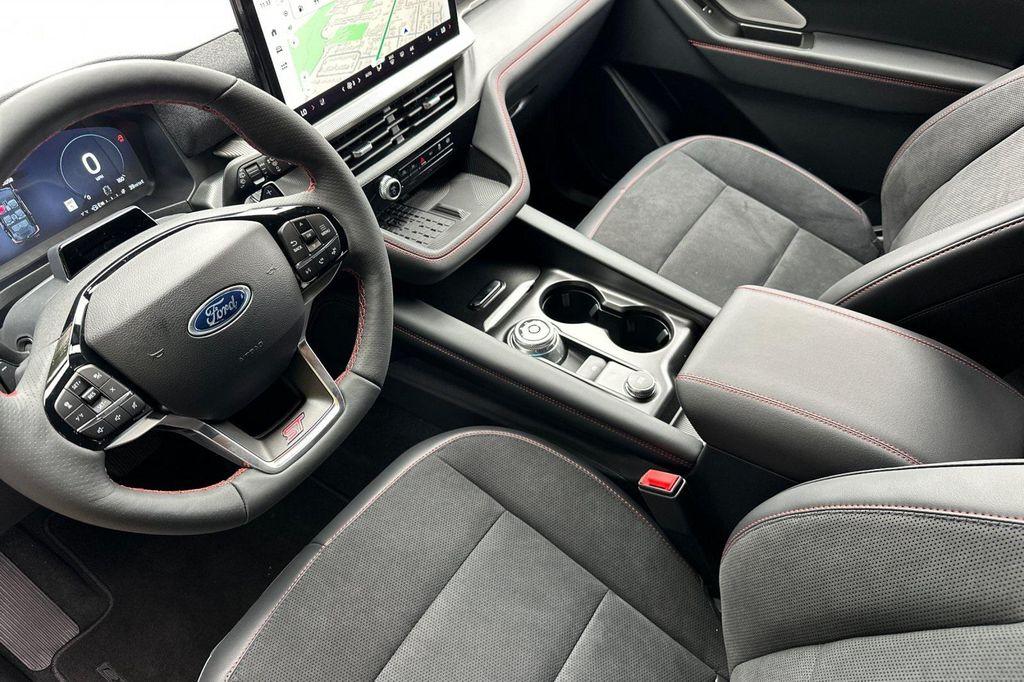 new 2025 Ford Explorer car, priced at $62,410