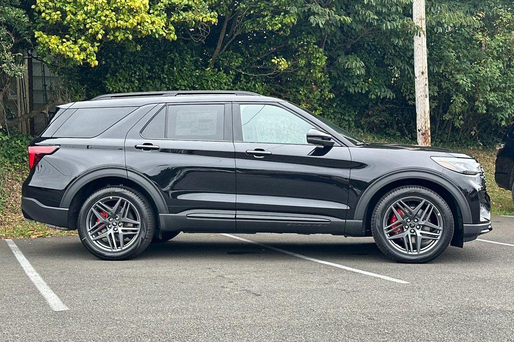 new 2025 Ford Explorer car, priced at $62,410