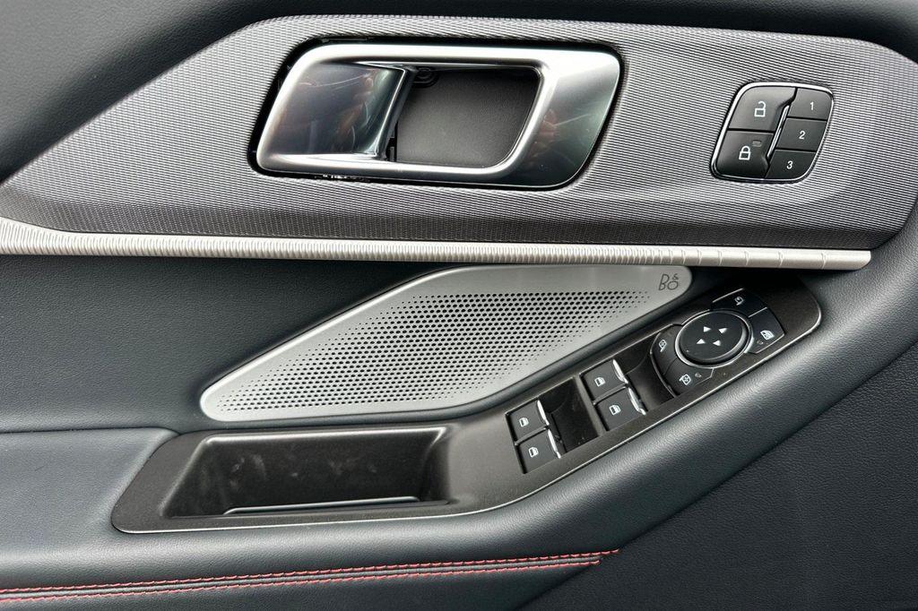 new 2025 Ford Explorer car, priced at $62,410