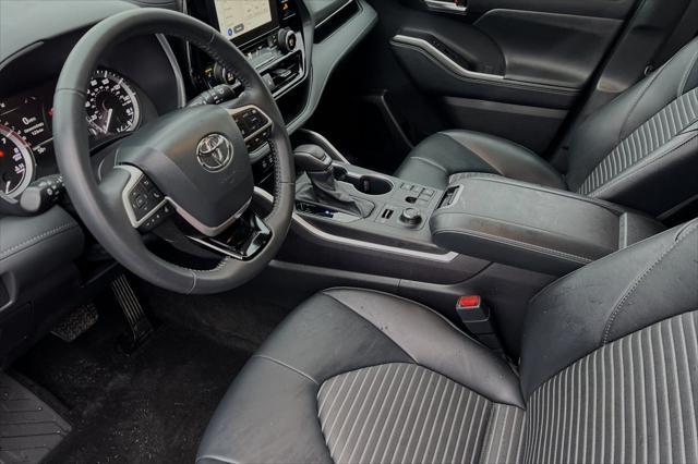 used 2023 Toyota Highlander car, priced at $40,990