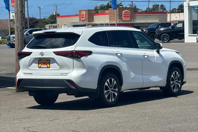 used 2022 Toyota Highlander car, priced at $37,995
