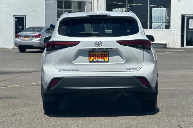 used 2022 Toyota Highlander car, priced at $37,995