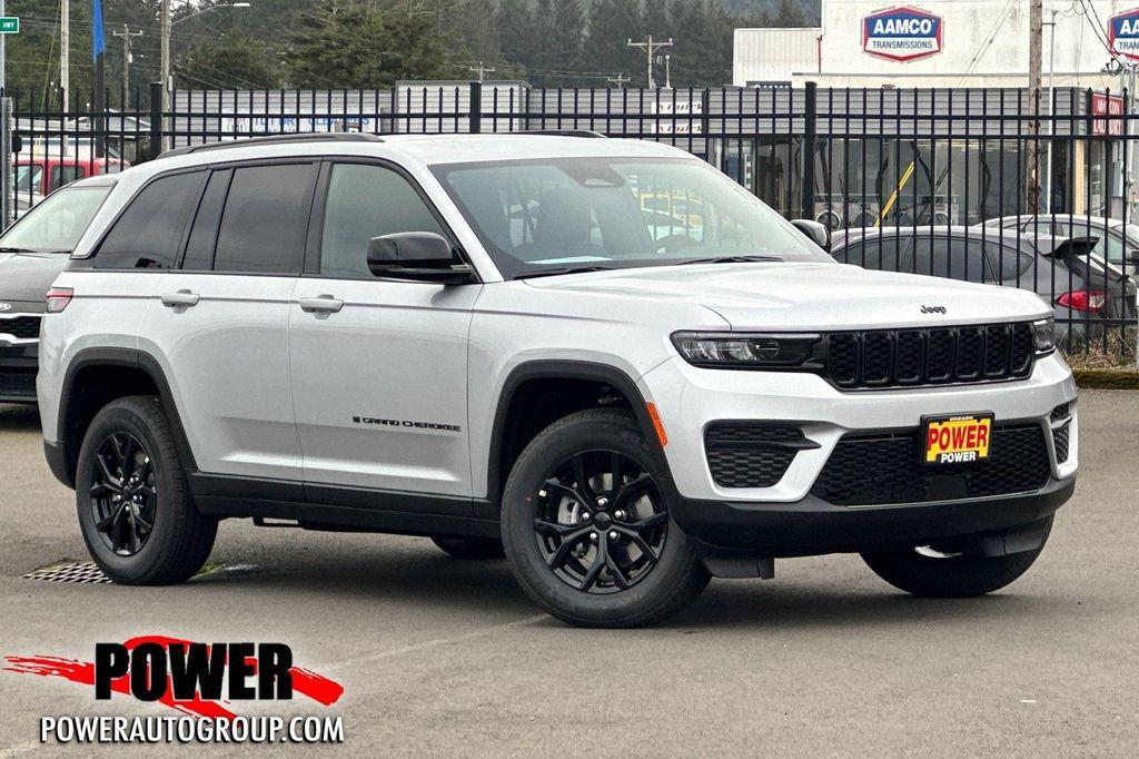 new 2025 Jeep Grand Cherokee car, priced at $45,025