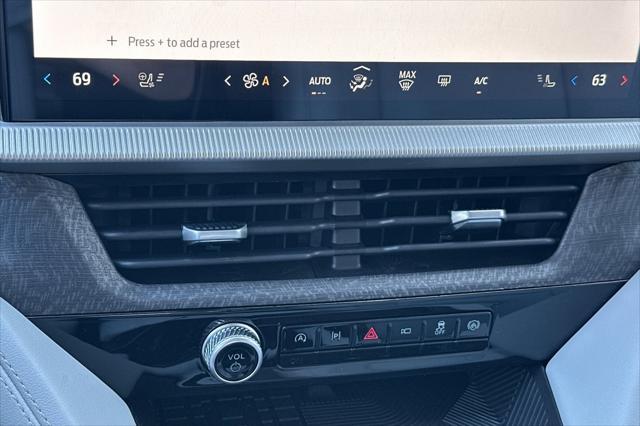 new 2025 Ford Explorer car