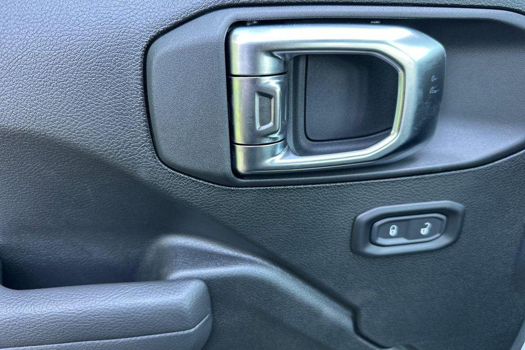 new 2025 Jeep Wrangler car, priced at $37,420