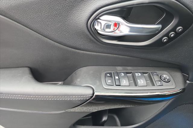 used 2023 Jeep Cherokee car, priced at $28,788