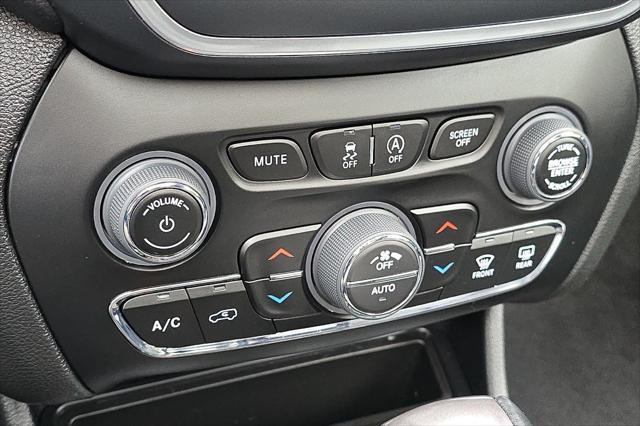 used 2023 Jeep Cherokee car, priced at $28,788