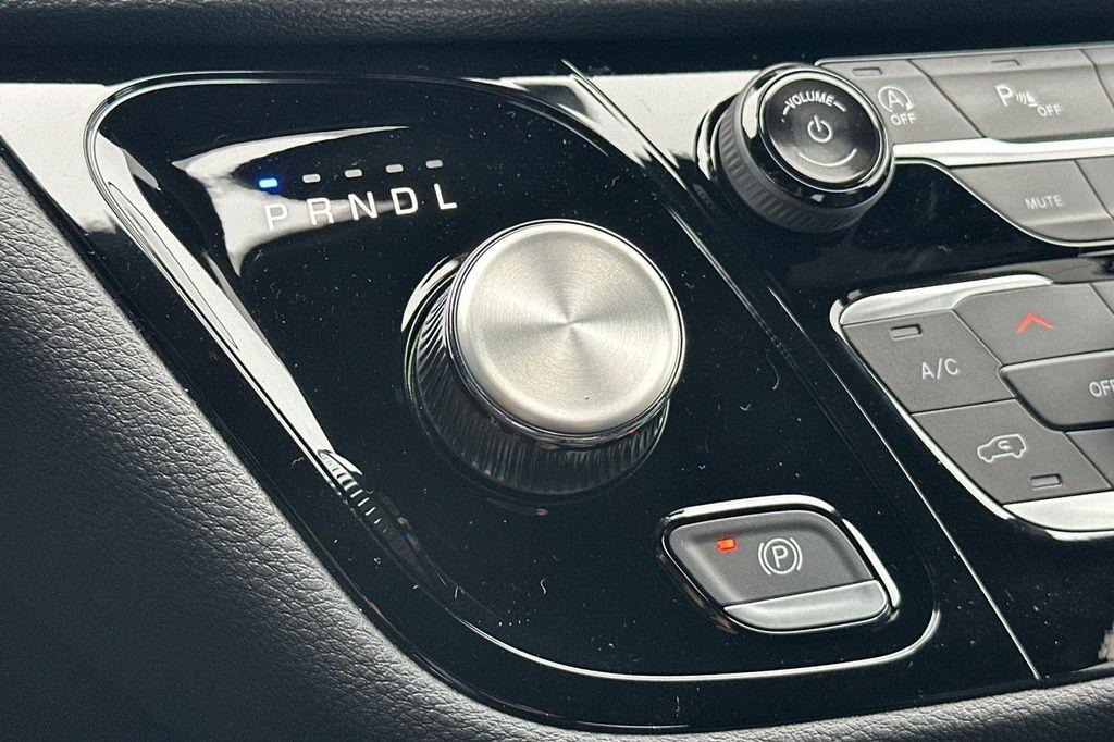 new 2026 Chrysler Pacifica car, priced at $46,880