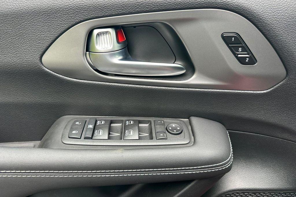 new 2026 Chrysler Pacifica car, priced at $46,880