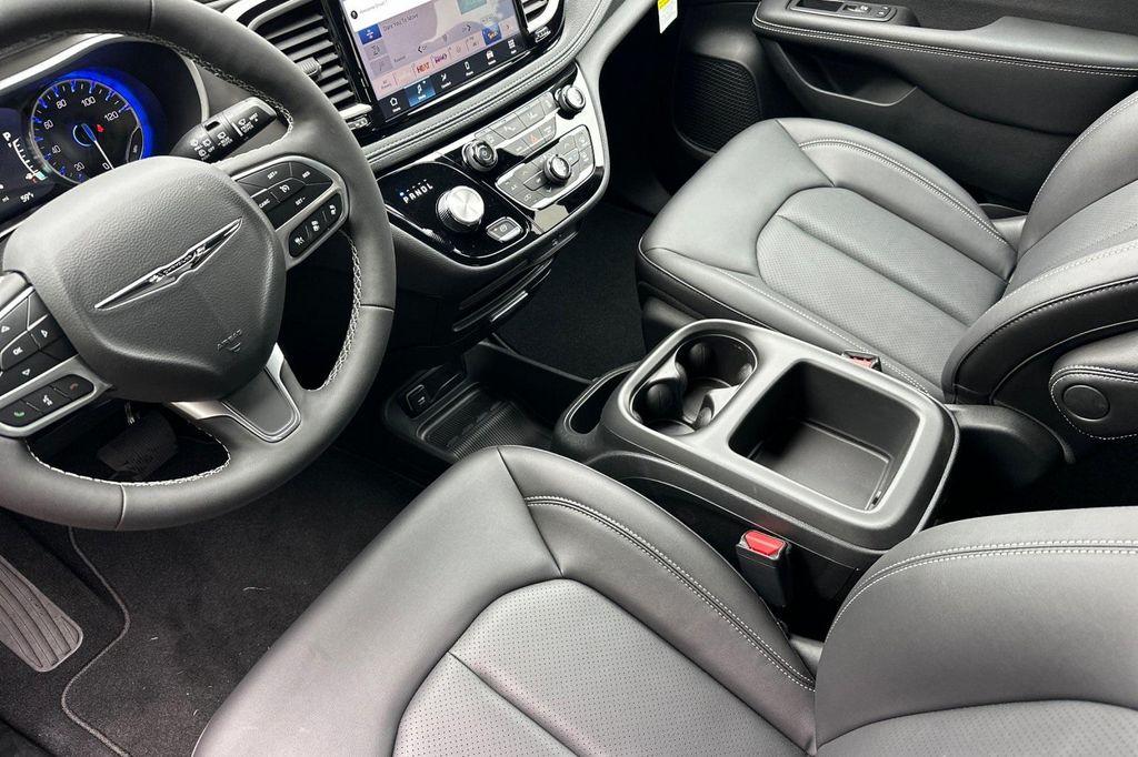 new 2026 Chrysler Pacifica car, priced at $46,880