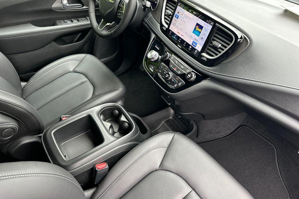 new 2026 Chrysler Pacifica car, priced at $46,880