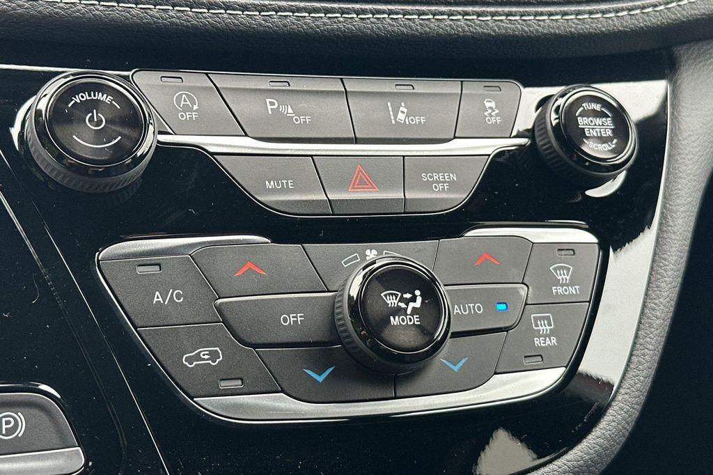 new 2026 Chrysler Pacifica car, priced at $46,880