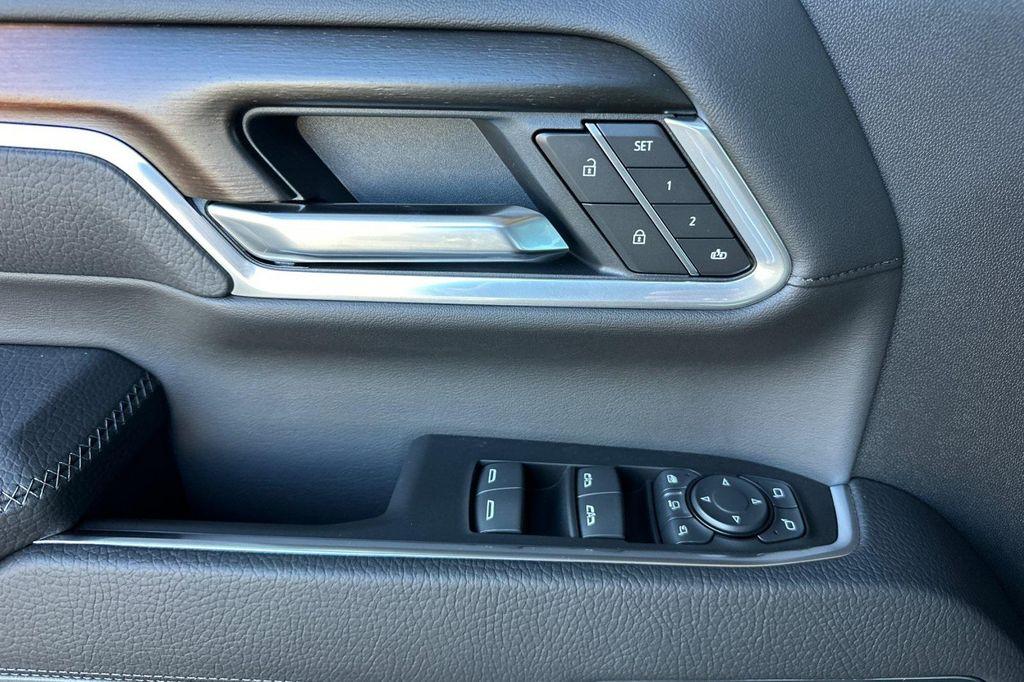 new 2025 GMC Sierra 3500 car, priced at $89,565