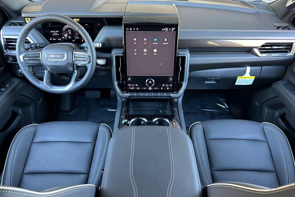 new 2025 GMC Yukon car, priced at $78,680