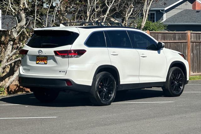 used 2019 Toyota Highlander car, priced at $22,995