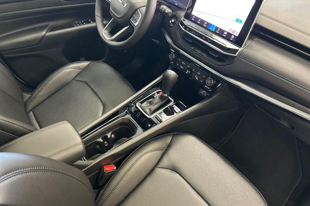 new 2026 Jeep Compass car, priced at $39,800