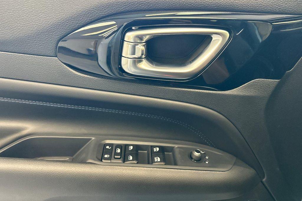 new 2026 Jeep Compass car, priced at $39,800