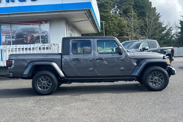 used 2024 Jeep Gladiator car, priced at $34,495