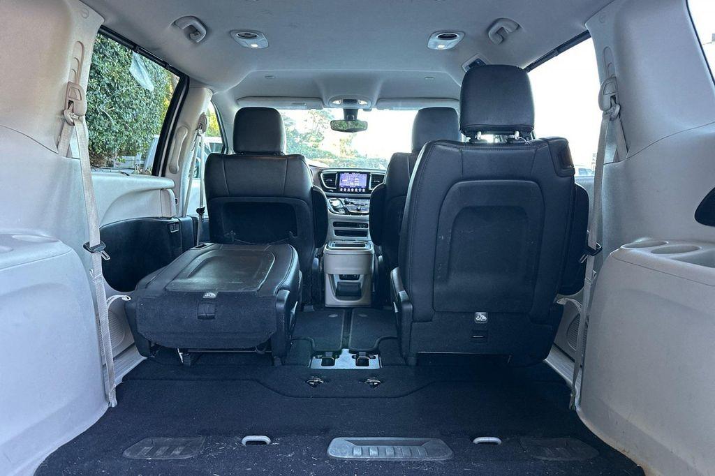 used 2017 Chrysler Pacifica car, priced at $14,400