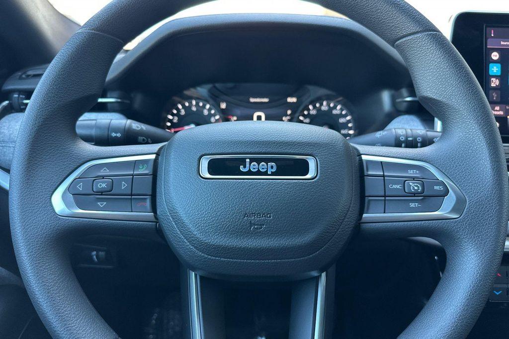new 2025 Jeep Compass car