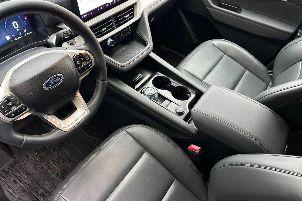 used 2025 Ford Explorer car, priced at $41,890