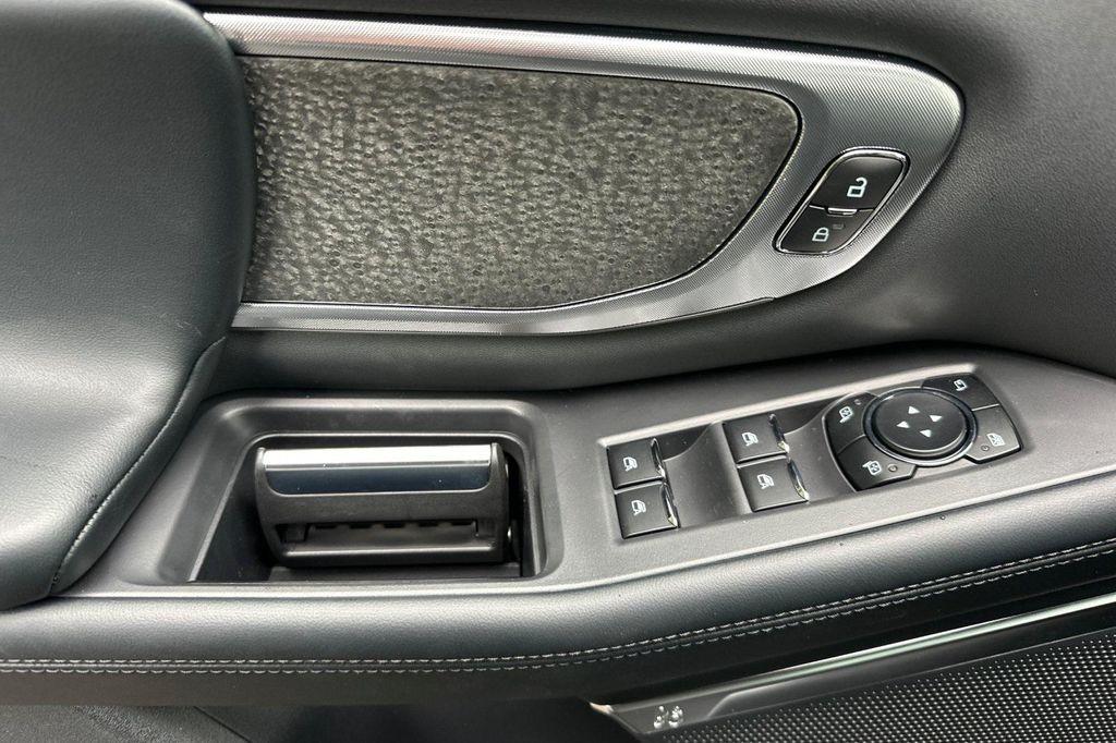 new 2025 Ford Expedition car, priced at $84,785