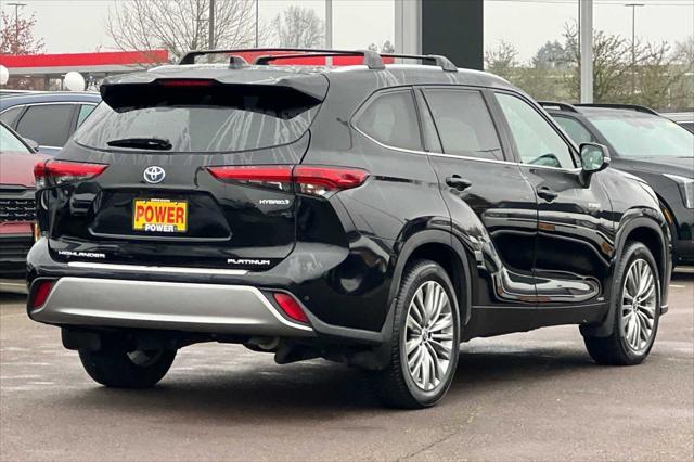 used 2020 Toyota Highlander Hybrid car, priced at $42,990