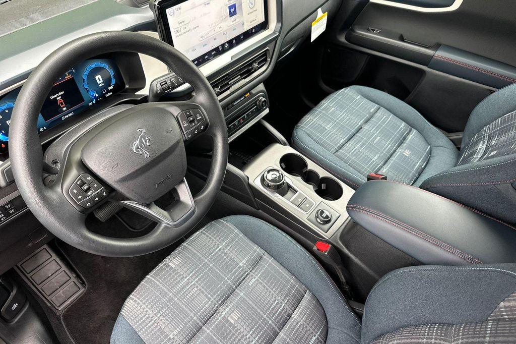 new 2025 Ford Bronco Sport car, priced at $35,990