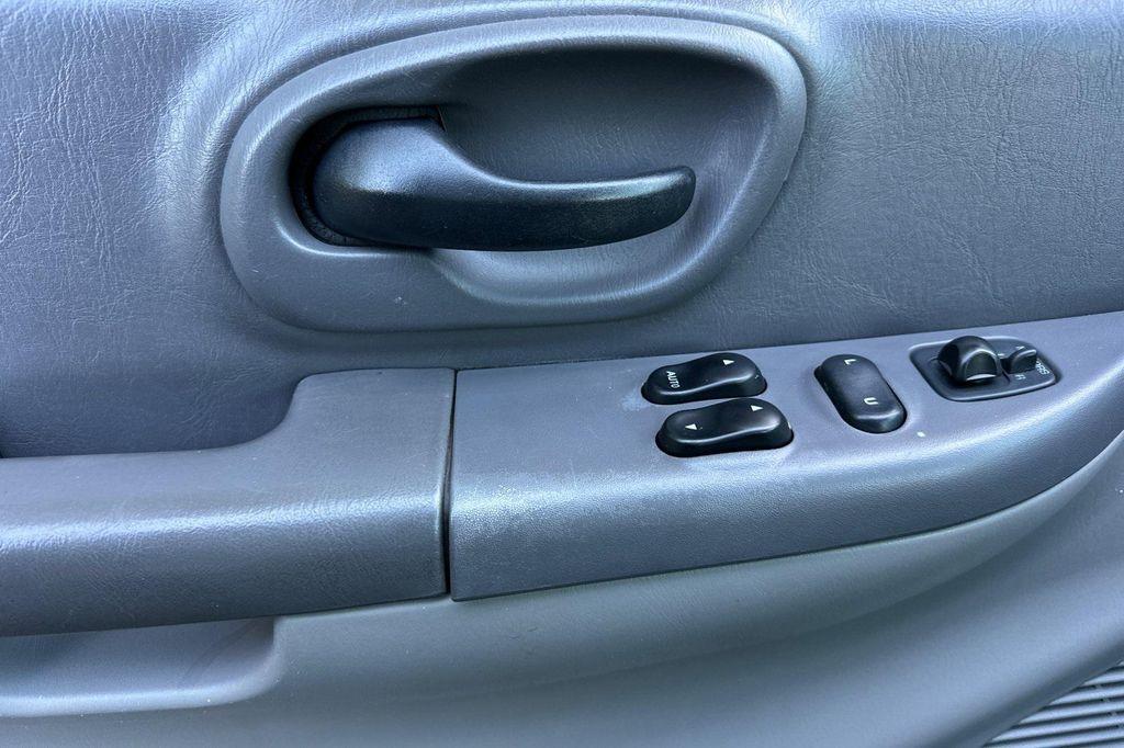 used 1999 Ford F-150 car, priced at $4,890