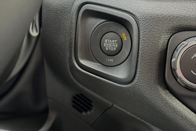 new 2024 Jeep Gladiator car, priced at $39,995