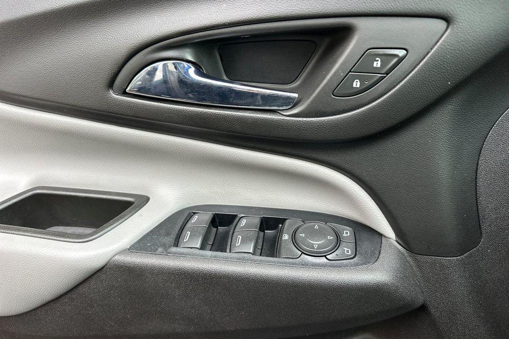 used 2018 Chevrolet Equinox car, priced at $10,990