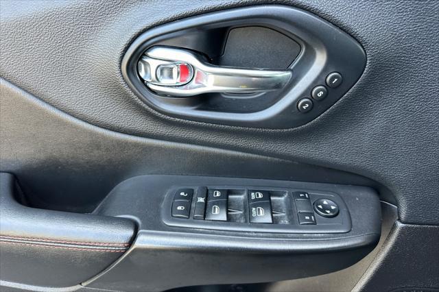 used 2019 Jeep Cherokee car, priced at $15,995