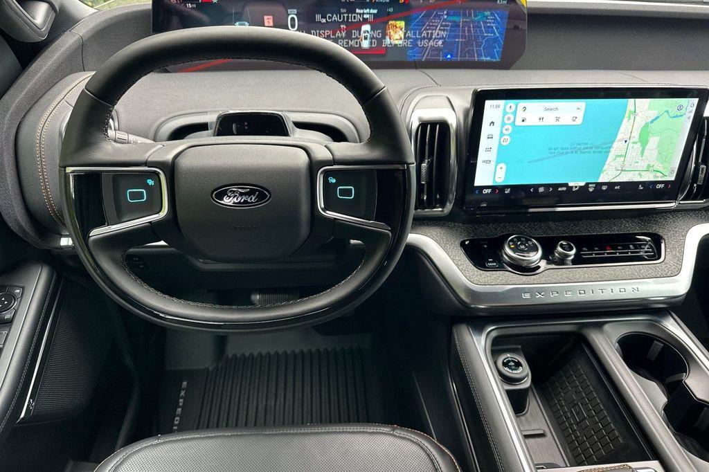 new 2025 Ford Expedition car, priced at $84,785