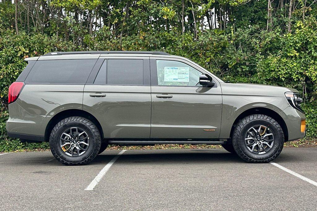 new 2025 Ford Expedition car, priced at $84,785