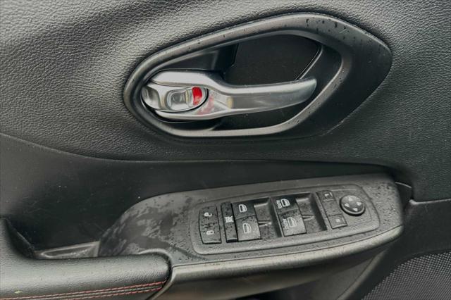 used 2021 Jeep Cherokee car