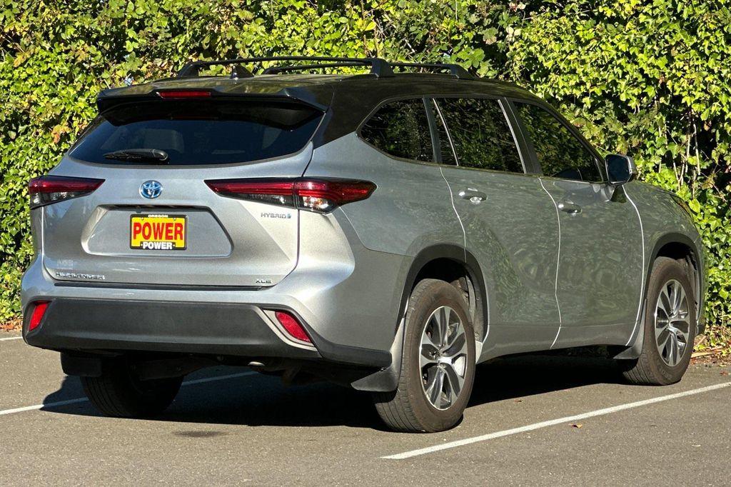 used 2023 Toyota Highlander Hybrid car, priced at $31,890